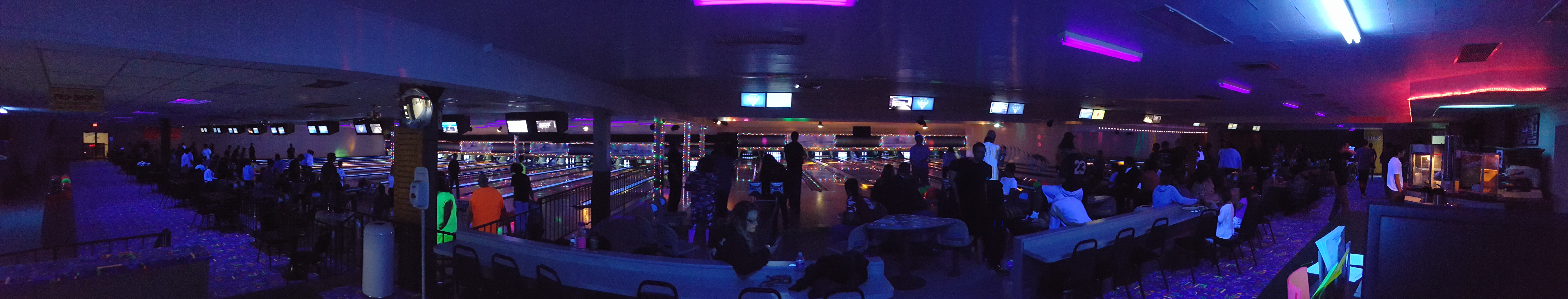 Earl-Bowl Lanes